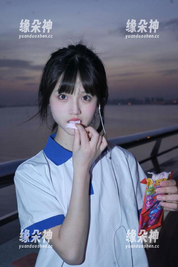 51黑瓜吃料网苹果版：那里胃口大得很，入口最新消息一个比一个劲爆！