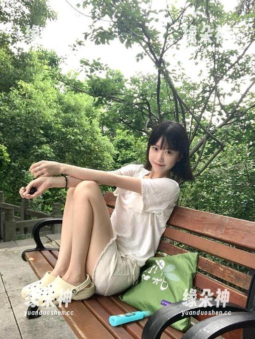 免费体验！五一吃瓜官网让你嗑八卦也能吃得精致，快来看看大家都在聊什么！