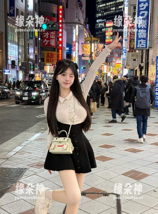 今日吃瓜91中心官网，潜伏在角落里又有怎样的窥探？