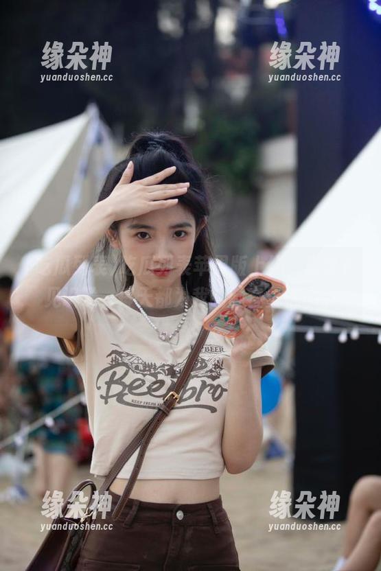 吃瓜列表 吃瓜列表苹果版上线,真是长见识了,每天都为我的脑容量忧心。