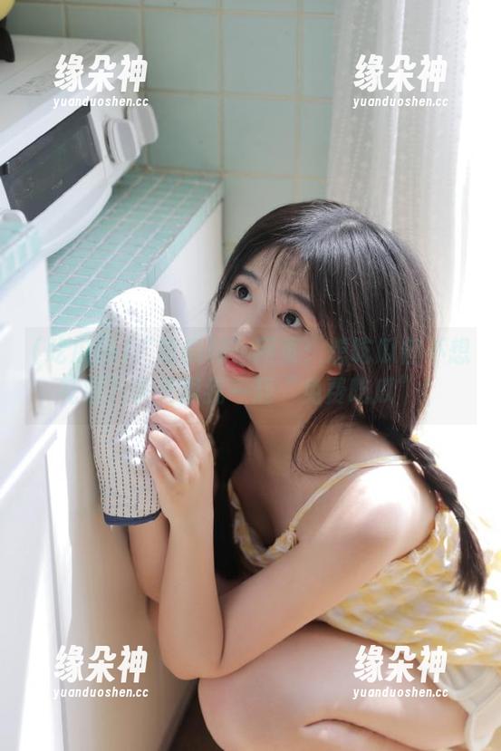 “吃瓜网”网页：想吃瓜但不想花钱？快来跟我一起“免费吃瓜”！