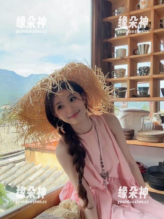 先登录，后下载，吃瓜网的八卦真是辣眼睛！