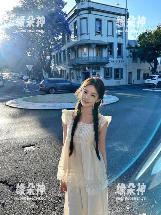 下载网曝吃瓜，看黑料在线里的草莓味八卦，心痒痒…