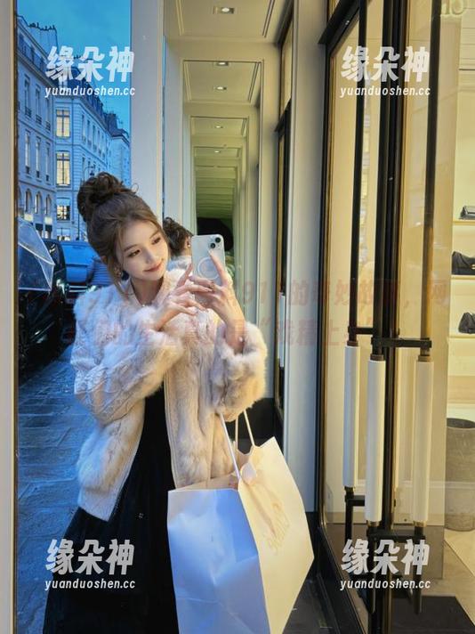 观看黑料911的奇妙故事，网红们的生活真的是“戏精上身”！