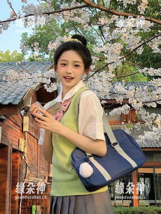 苹果版zztt15.su黑料不打烊：那弯弯绕绕的入口我就服了！