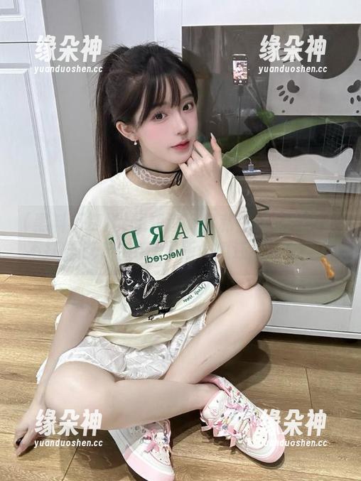 想知道明星私生活？来黑料不打烊155fun苹果版，瓜还能吃到饱！