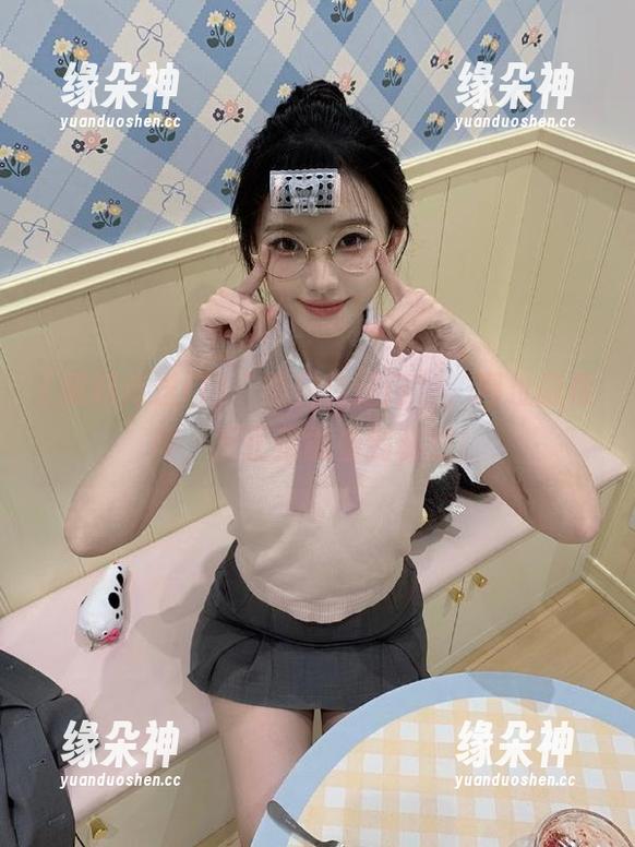 “黑料传送门”，网址随便填，反正都能看到秘密！