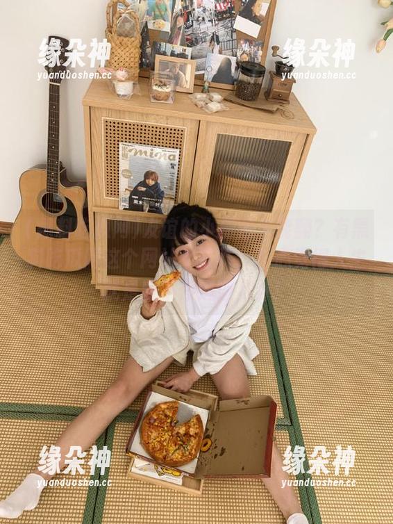 友谊的小船怎么能翻？有黑料吃瓜网这个网站不打烊，真心觉得人生就是要不停追逐八卦！