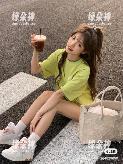 黑料在线：瓜田李下，这里是疯狂分享的乐园！