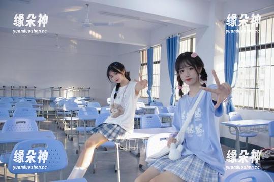 “万篇长征黑料正能量”ios，真是不想被这些黑历史洗脑，但我忍不住啊！
